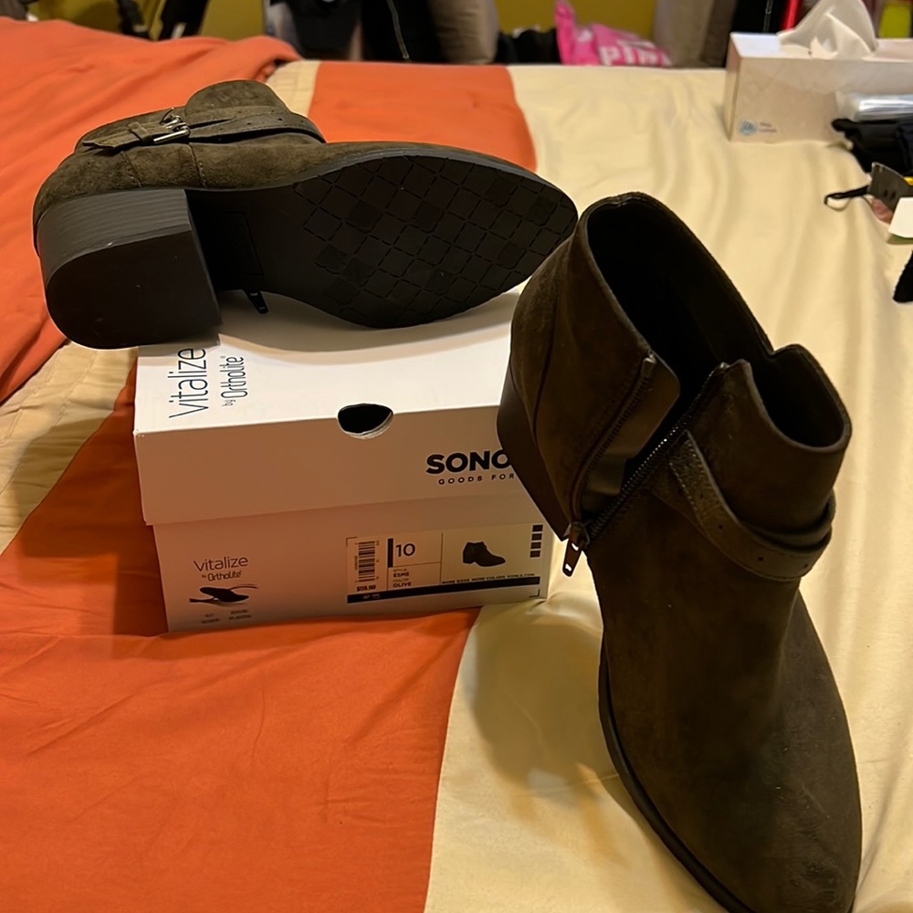 Ankle boots